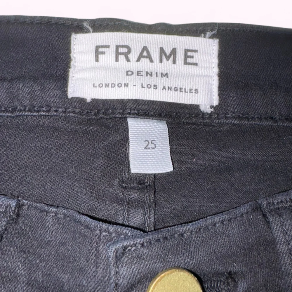 FRAME Denim Le Skinny de Jeanne Black Distressed Jeans Size 25